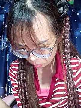   Mai-love19   online show from May 4, 2026, 2:26 am