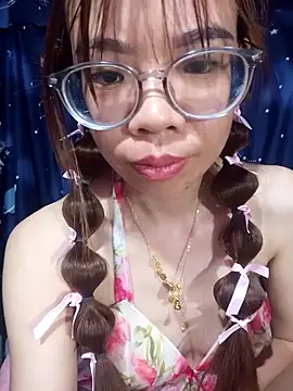   Mai-love19   online show from May 13, 2026, 10:28 pm