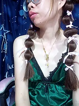   Mai-love19   online show from May 25, 2026, 12:10 am