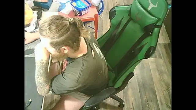 lotrando54 online show from September 29, 2025, 5:25 am