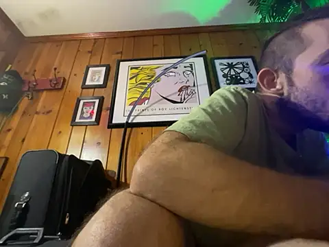 Snapshot of afTerparTycloudz chatting on October 19, 2025, 6:27 am afTerparTycloudz online show from October 19, 2025, 6:27 am