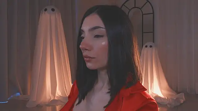 AmyArmstrong online show from October 24, 2025, 7:24 pm