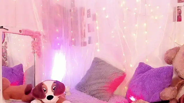 natalie jaensen online show from March 21, 2026, 6:23 pm