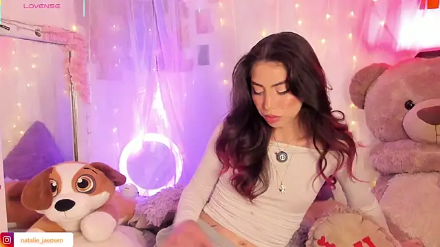 natalie jaensen online show from March 7, 2026, 9:42 pm