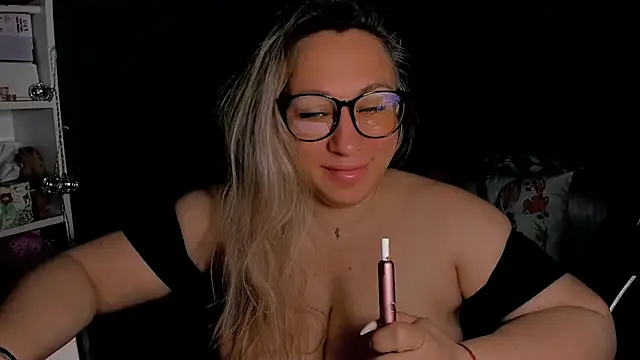 Snapshot of CumOnMy_Tits chatting on April 23, 2026, 3:57 am CumOnMy Tits online show from April 23, 2026, 3:57 am