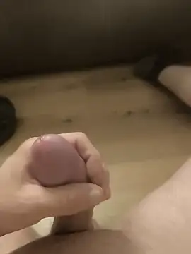 M-1985 online show from October 27, 2025, 5:36 pm