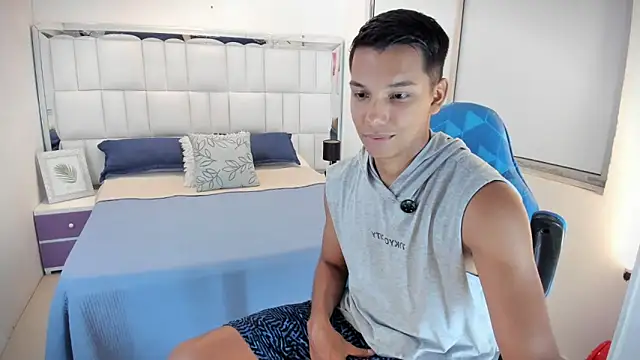 Edwin Blaz online show from October 8, 2025, 2:57 am