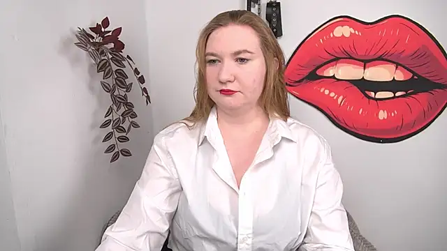 Snapshot of LaraDream chatting on January 16, 2026, 2:10 pm LaraDream online show from January 16, 2026, 2:10 pm