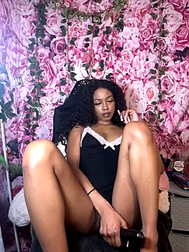 mismialove online show from November 16, 2025, 9:36 am