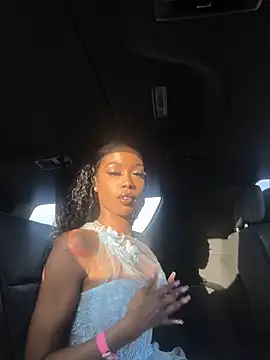mismialove online show from May 13, 2026, 11:01 pm