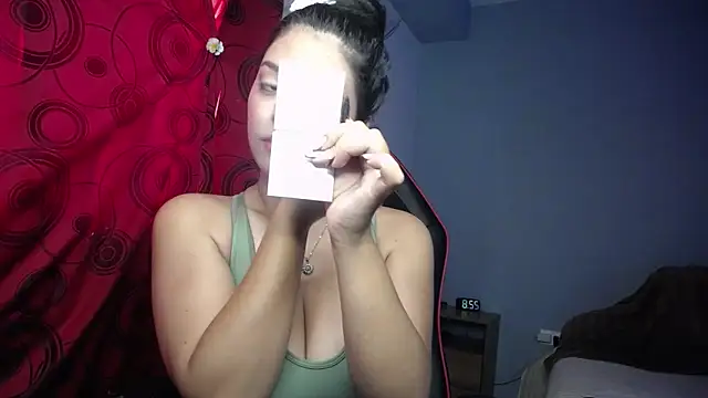 susan smith18 online show from December 22, 2025, 1:55 pm