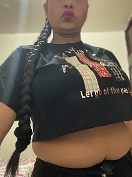 Snapshot of sofia_xxx02 chatting on February 17, 2026, 12:13 pm sofia xxx02 online show from February 17, 2026, 12:13 pm