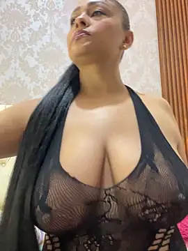 sofia xxx02 online show from December 17, 2025, 12:21 pm